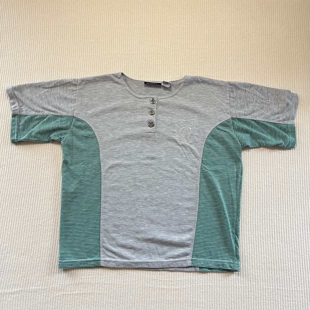 Vintage Gitano World Class Gray Striped Shirt Womens Medium Short Sleeve